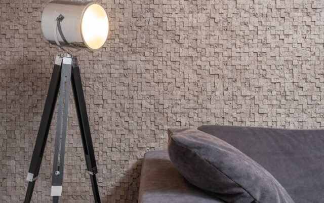Cozy living room with layered textiles and natural materials