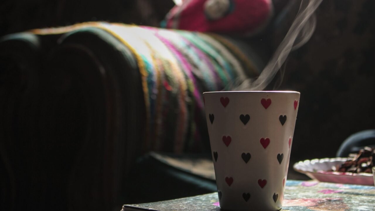 Small Daily Habits That Make a Home Feel More Comfortable